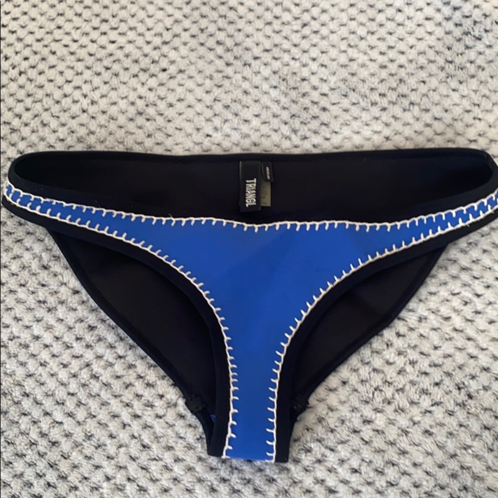 Medium triangl bottoms